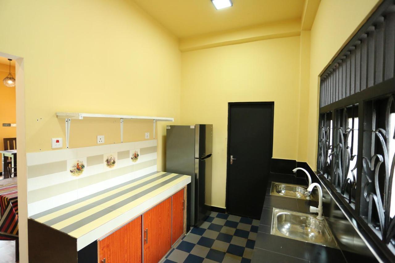 Edwin'S Airport Stay Dalupotha Екстер'єр фото