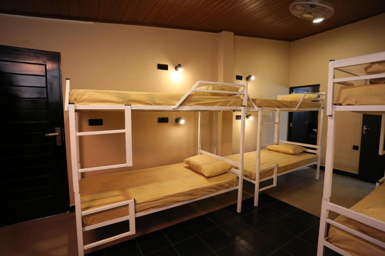 Edwin'S Airport Stay Dalupotha Екстер'єр фото
