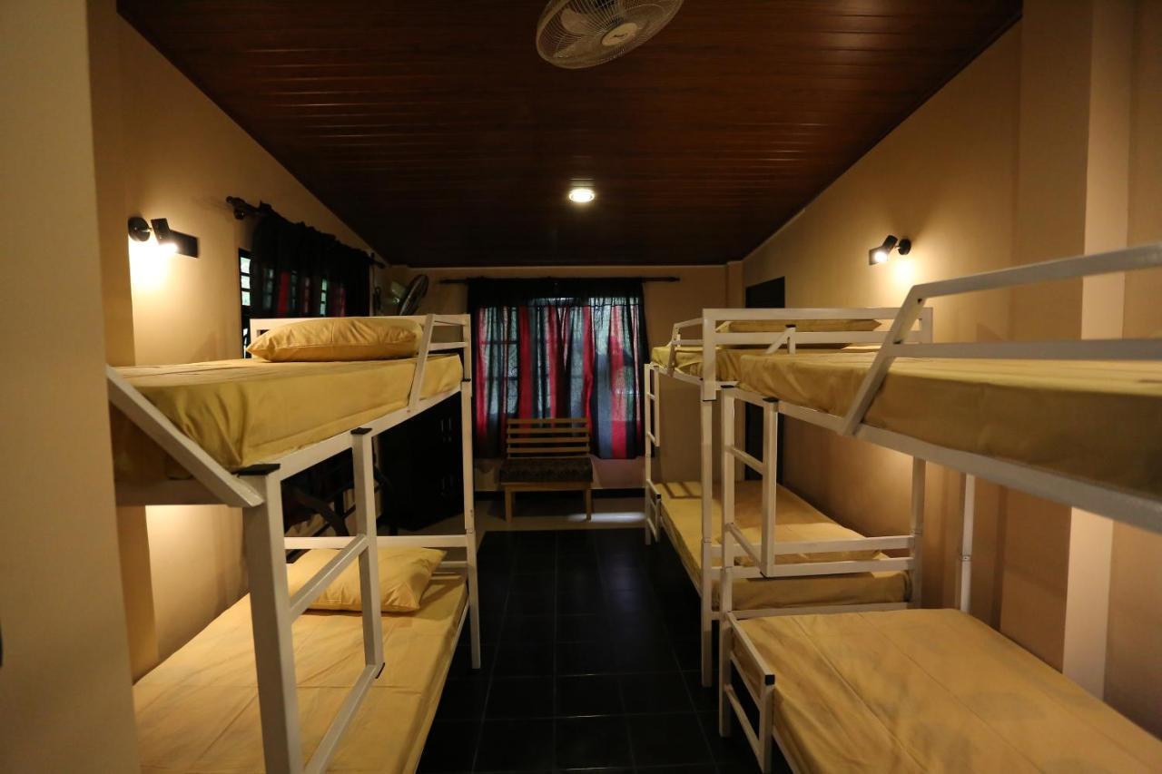 Edwin'S Airport Stay Dalupotha Екстер'єр фото